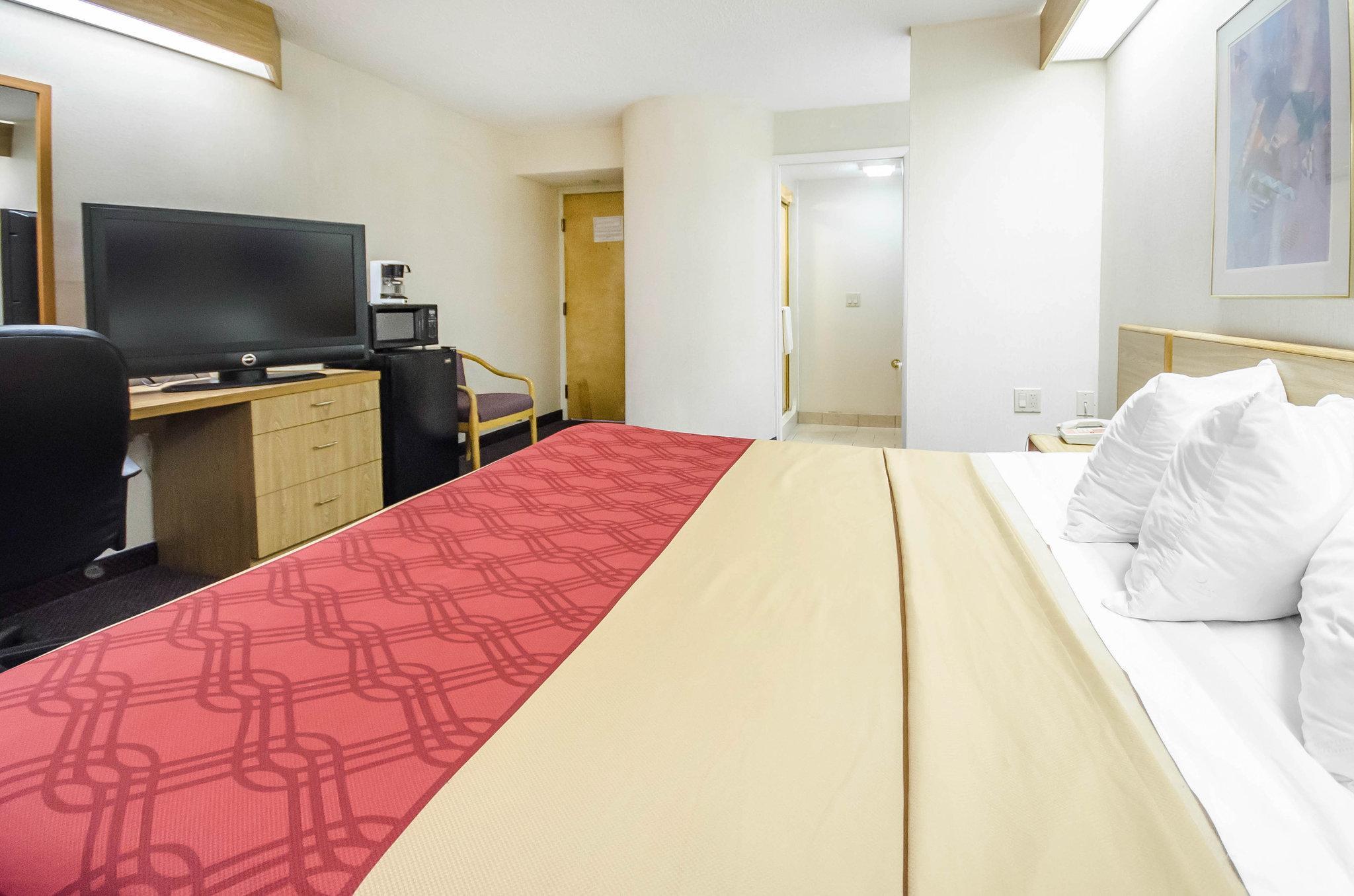 Econo Lodge London Exteriör bild